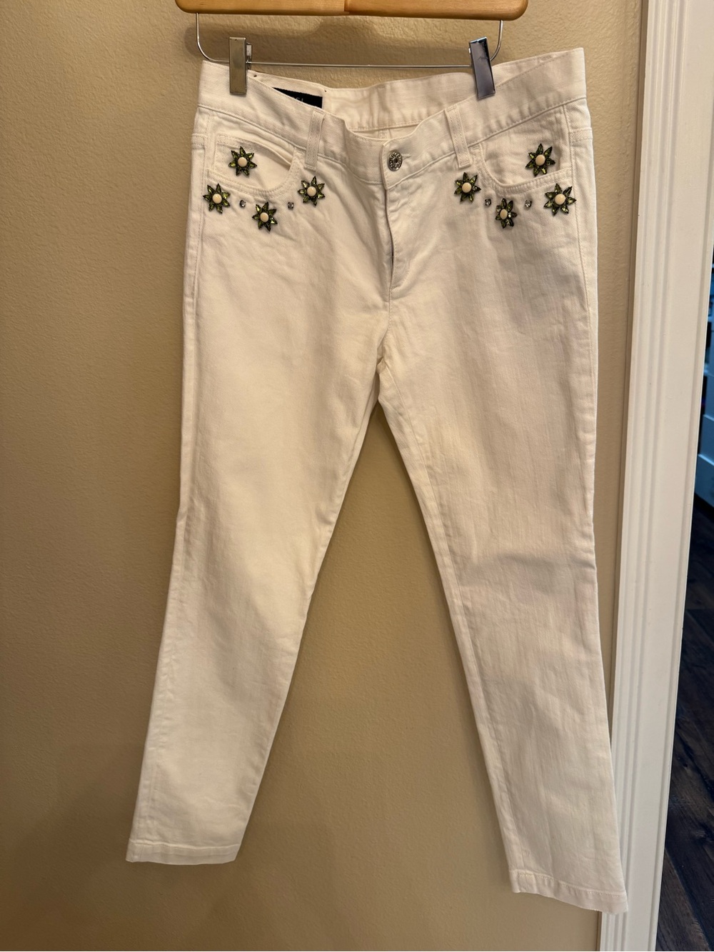 Gucci White Skinny Jeans with Light Green Star Embellishments